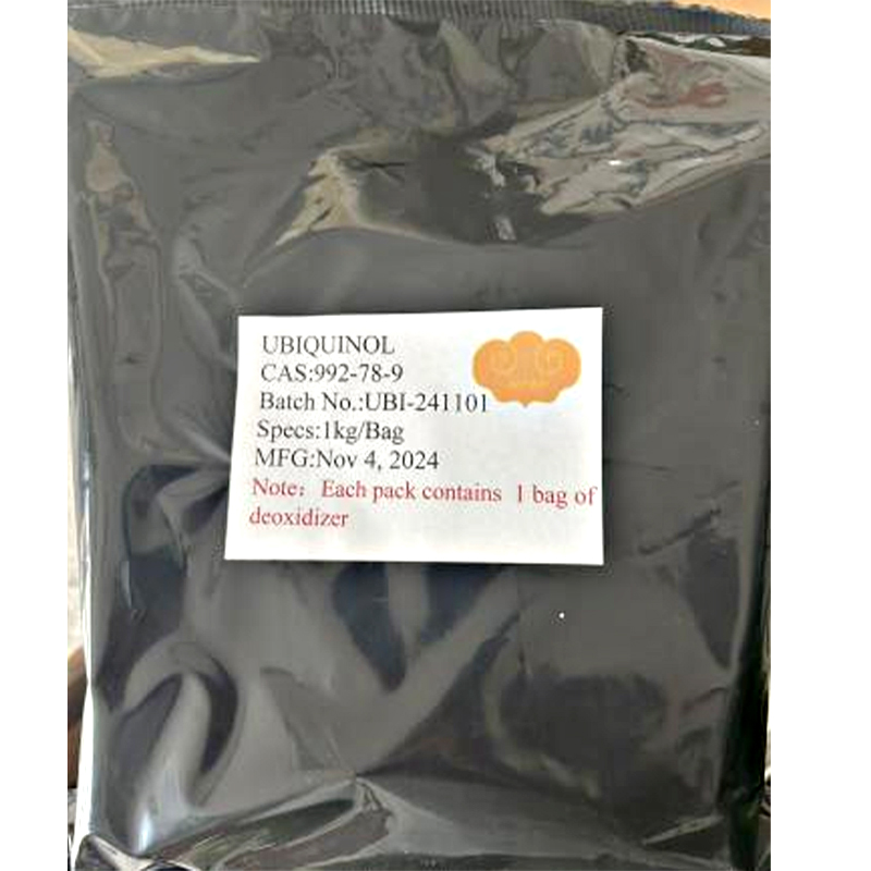 How does reduced coenzyme Q10 efficiently scavenge free radicals and regenerate vitamins E and C?